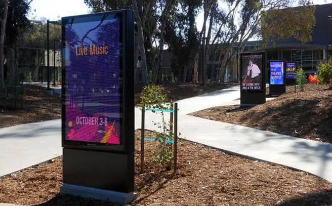 Outdoor Solutions for Digital Signage